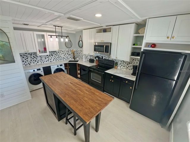 5075 STARFISH DRIVE SE C, St Petersburg, FL 33705