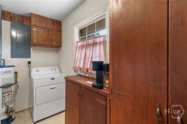 2421 Dolphin Drive, Savannah, GA 31406