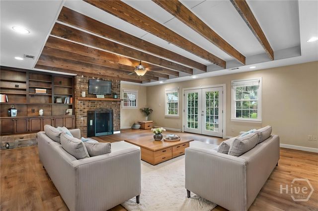 2421 Dolphin Drive, Savannah, GA 31406