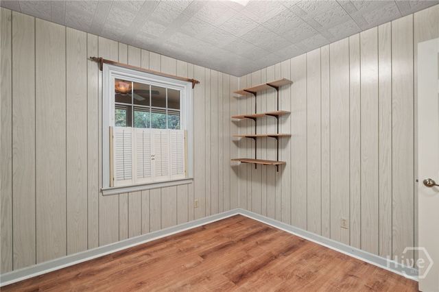 2421 Dolphin Drive, Savannah, GA 31406