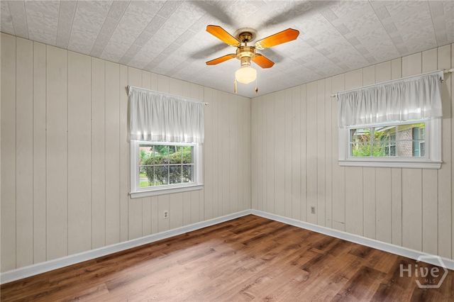 2421 Dolphin Drive, Savannah, GA 31406