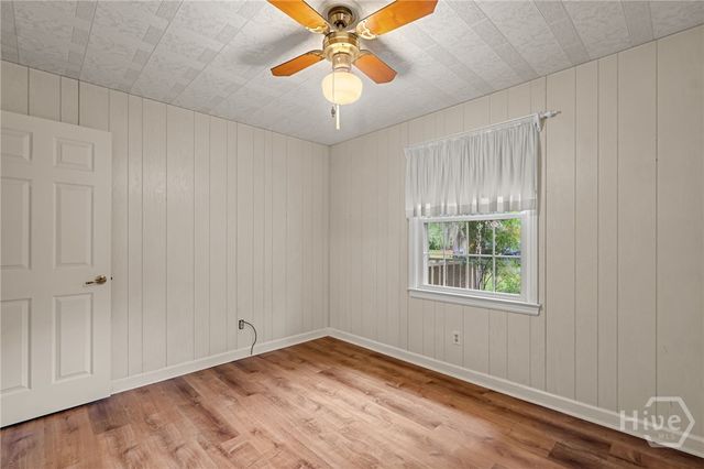 2421 Dolphin Drive, Savannah, GA 31406