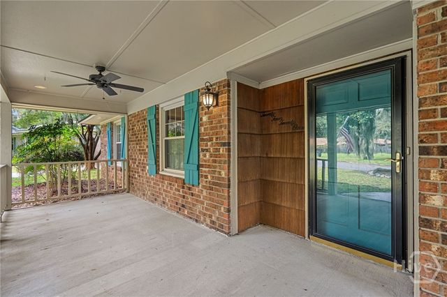 2421 Dolphin Drive, Savannah, GA 31406