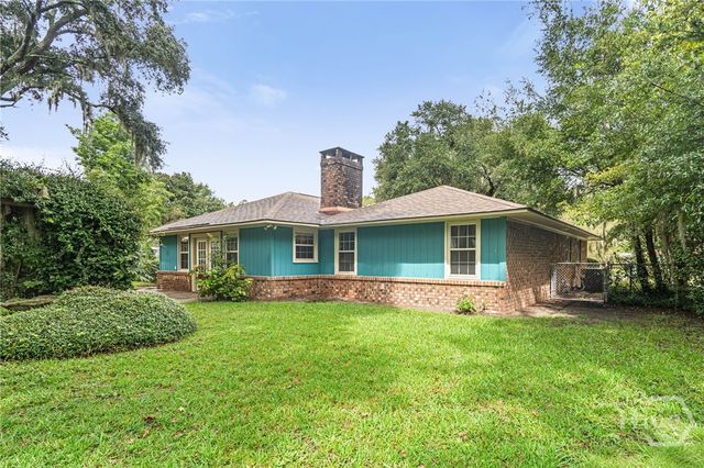 2421 Dolphin Drive, Savannah, GA 31406