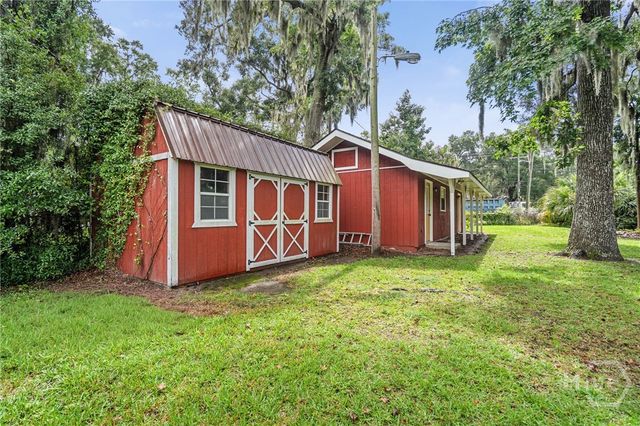 2421 Dolphin Drive, Savannah, GA 31406