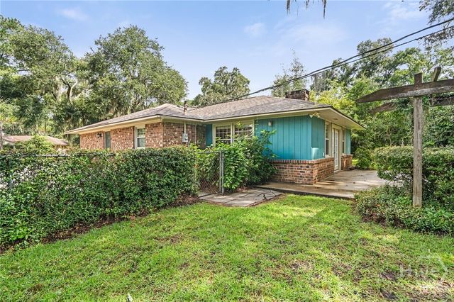 2421 Dolphin Drive, Savannah, GA 31406