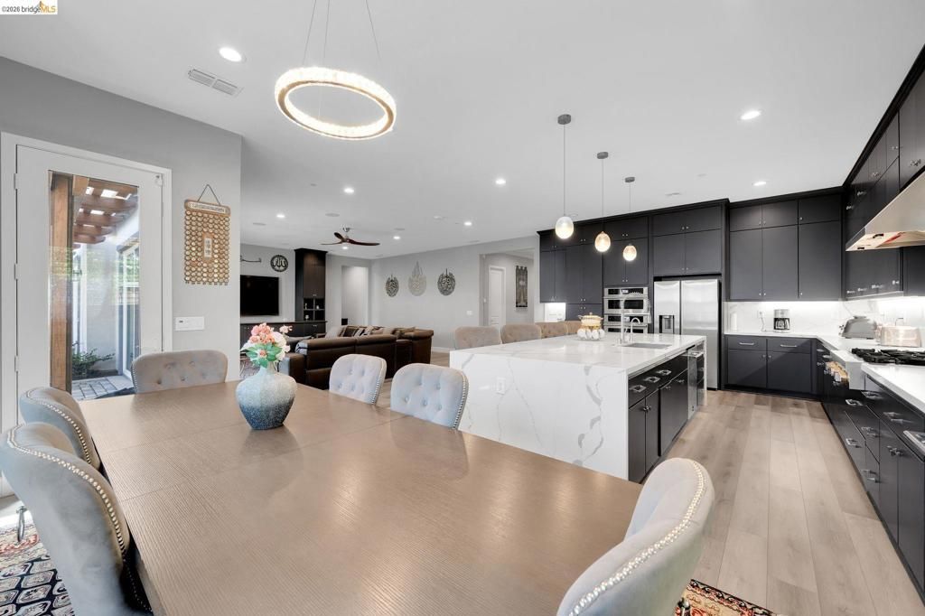 Image 17 of property listing at 159 Cider Cir, Brentwood, CA 94513