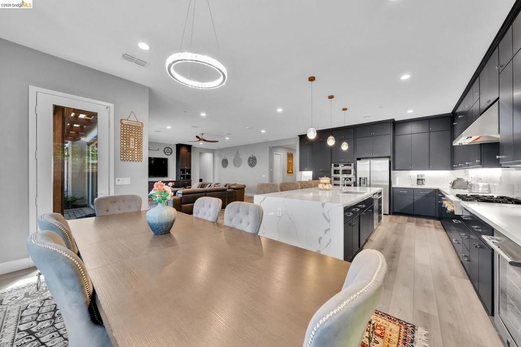 Image 18 of property listing at 159 Cider Cir, Brentwood, CA 94513