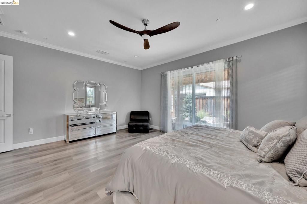 Image 38 of property listing at 159 Cider Cir, Brentwood, CA 94513