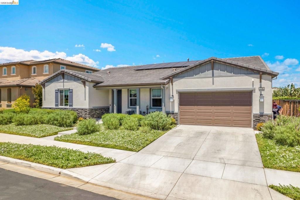 Image 4 of property listing at 159 Cider Cir, Brentwood, CA 94513