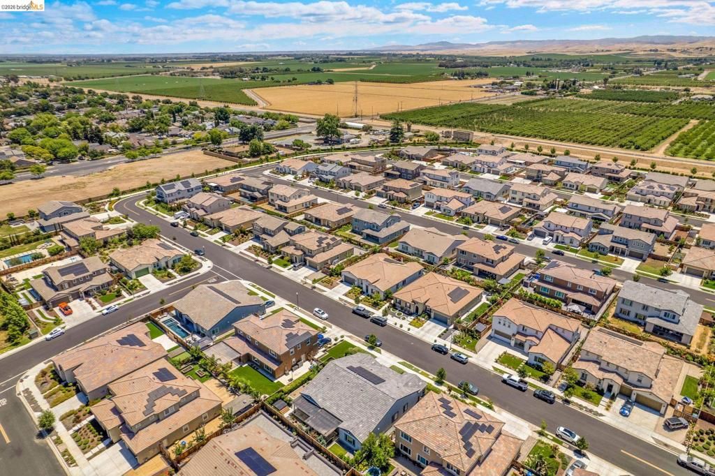 Image 63 of property listing at 159 Cider Cir, Brentwood, CA 94513