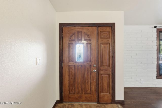 852 S Stuart Place, Tucson, AZ 85710