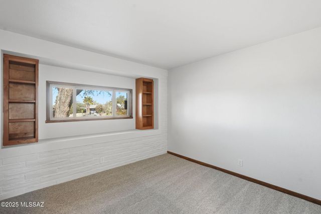 852 S Stuart Place, Tucson, AZ 85710