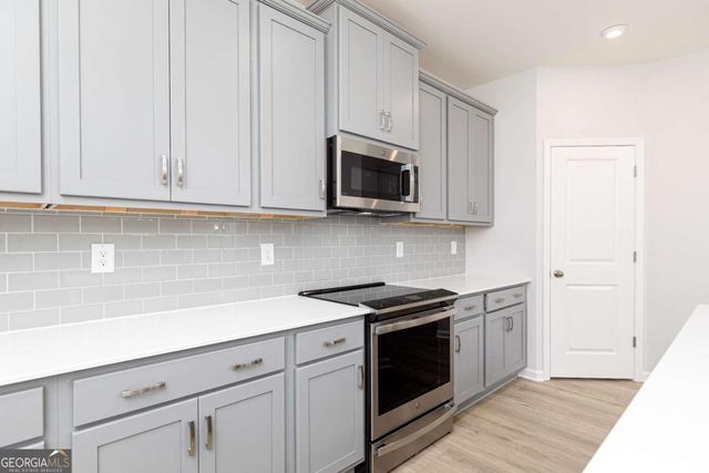 331 Cavalier Lane SE, Acworth, GA 30102