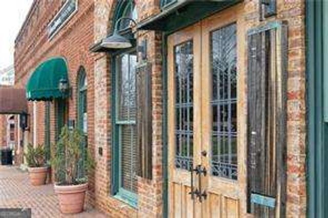 331 Cavalier Lane SE, Acworth, GA 30102