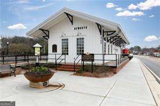 331 Cavalier Lane SE, Acworth, GA 30102