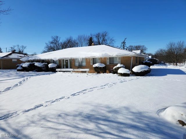 419 Center Road, Bedford, OH 44146