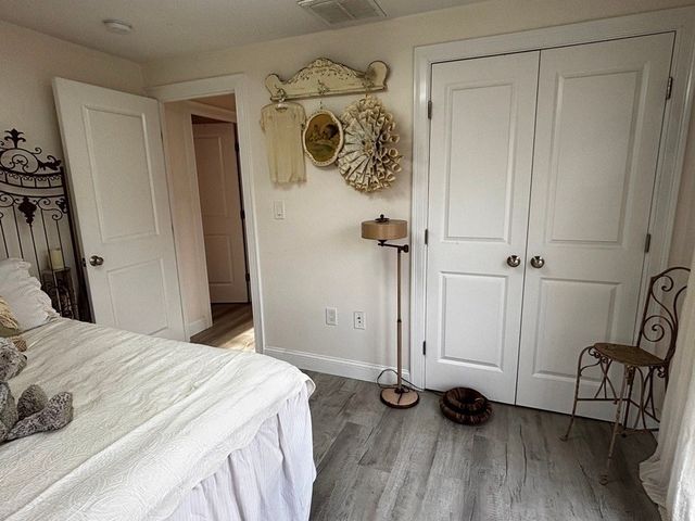 211 Lake Shore Dr, Weymouth, MA 02189