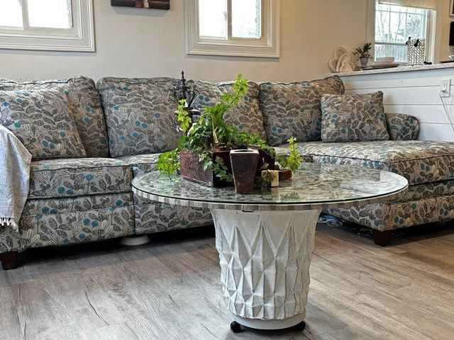 211 Lake Shore Dr, Weymouth, MA 02189