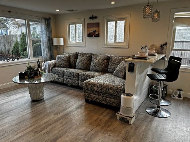 211 Lake Shore Dr, Weymouth, MA 02189