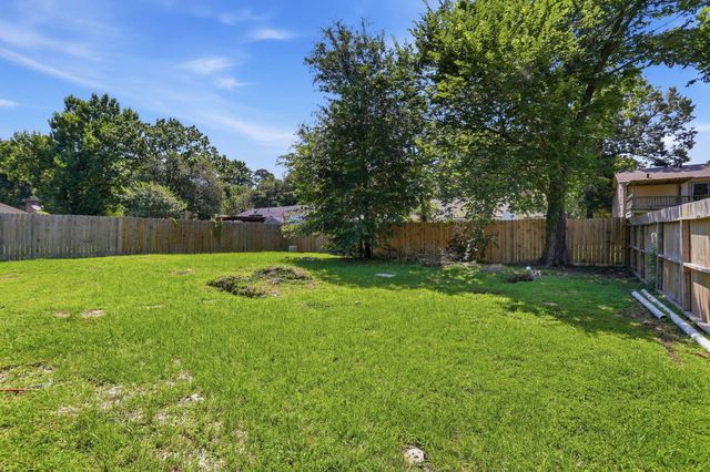 3034 Sycamore Springs Drive, Houston, TX 77339