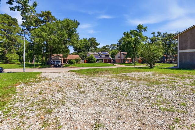 3034 Sycamore Springs Drive, Houston, TX 77339