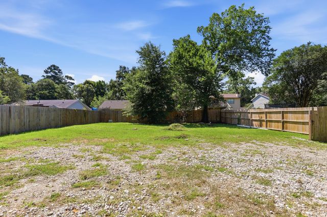 3034 Sycamore Springs Drive, Houston, TX 77339
