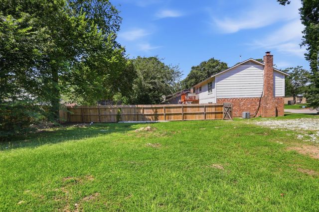 3034 Sycamore Springs Drive, Houston, TX 77339