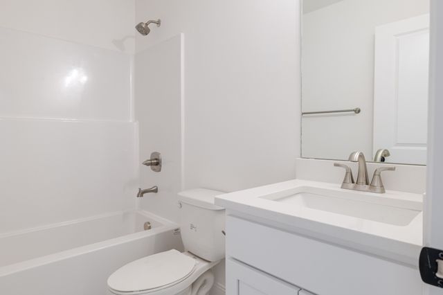 505 Mandalorian way, Dickson, TN 37055
