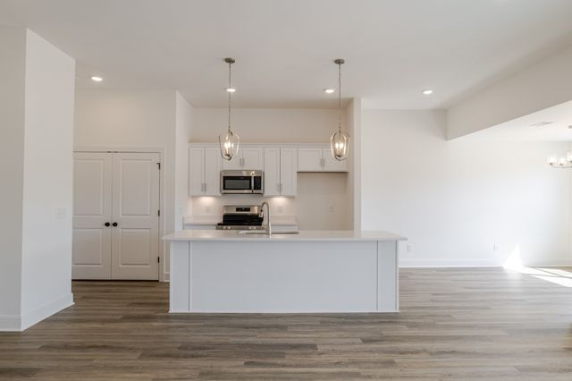 505 Mandalorian way, Dickson, TN 37055