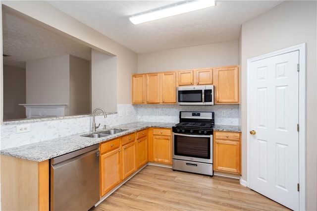 2946 Greyhawk Lane, Cumming, GA 30040