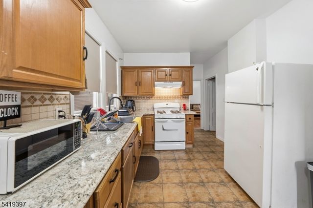 1417 Concord Pl, Elizabeth City, NJ 07208