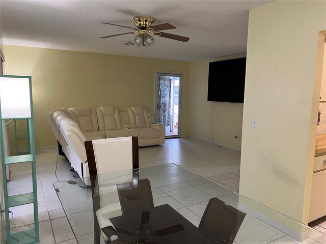 402 FINCHLEY COURT B, Sun City Center, FL 33573