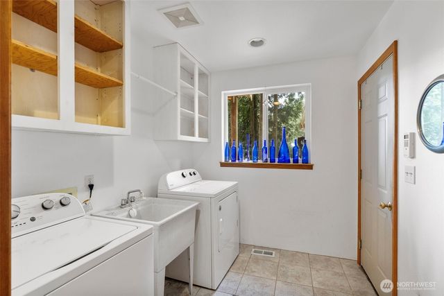 102 Olympic Lane, Port Ludlow, WA 98365