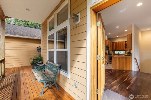 102 Olympic Lane, Port Ludlow, WA 98365
