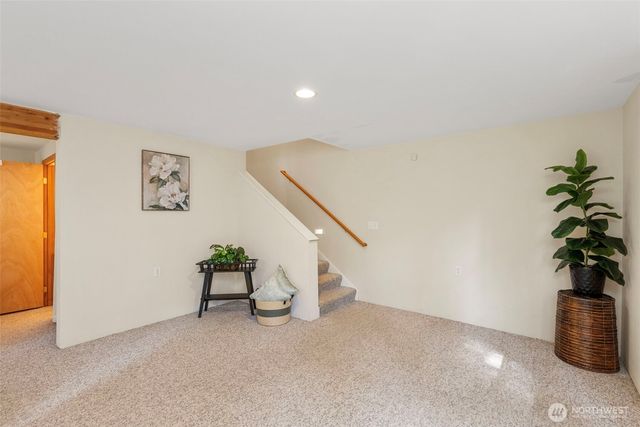 102 Olympic Lane, Port Ludlow, WA 98365