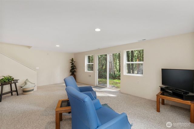 102 Olympic Lane, Port Ludlow, WA 98365