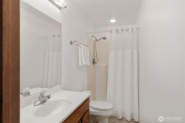 102 Olympic Lane, Port Ludlow, WA 98365
