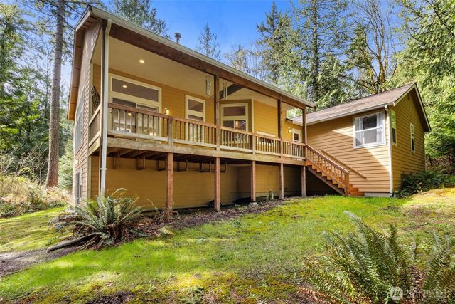 102 Olympic Lane, Port Ludlow, WA 98365