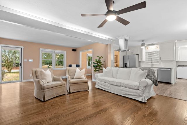 102 Edisto Drive, Summerville, SC 29485