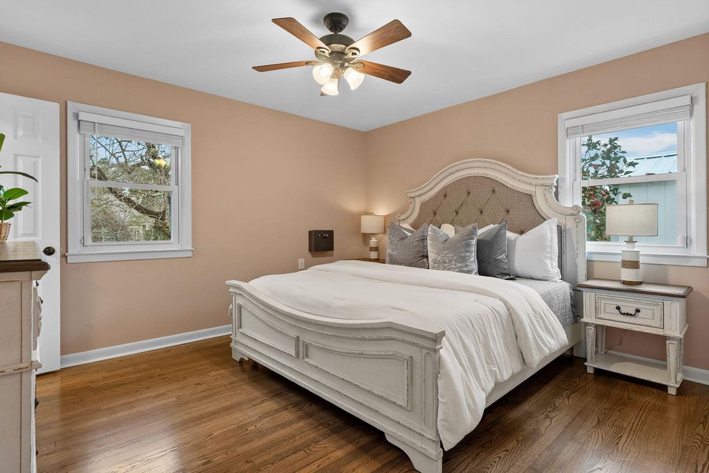 Image 16 of property listing at 102 Edisto Drive, Summerville, SC 29485