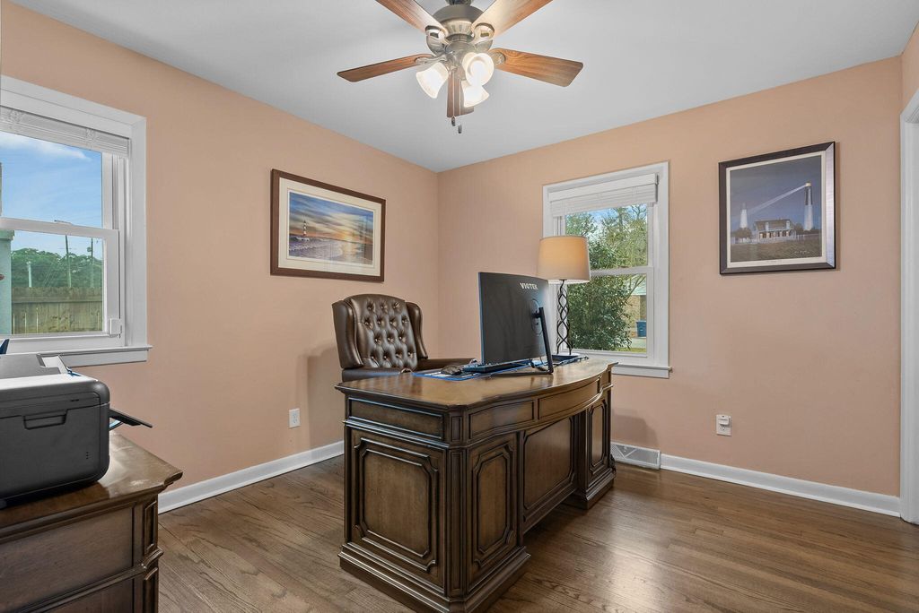 Image 18 of property listing at 102 Edisto Drive, Summerville, SC 29485