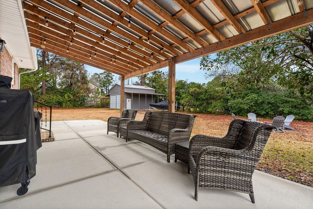 Image 19 of property listing at 102 Edisto Drive, Summerville, SC 29485