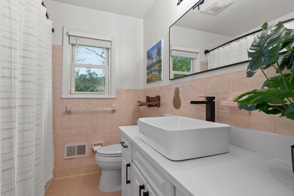 Image 32 of property listing at 102 Edisto Drive, Summerville, SC 29485