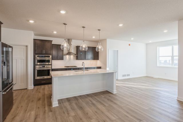 7141 201st Street W, Lakeville, MN 55044