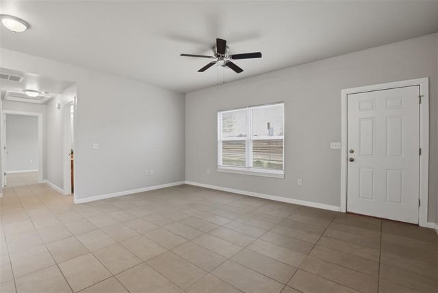 1300 NE 10th Street, Oklahoma City, OK 73117