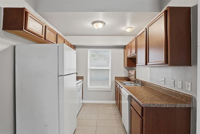 1300 NE 10th Street, Oklahoma City, OK 73117