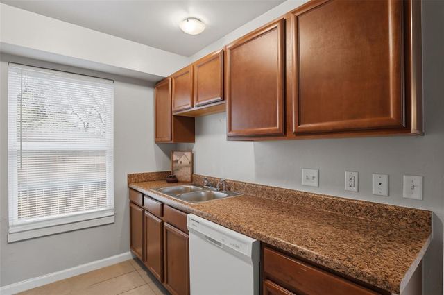 1300 NE 10th Street, Oklahoma City, OK 73117