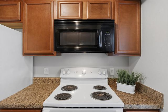 1300 NE 10th Street, Oklahoma City, OK 73117