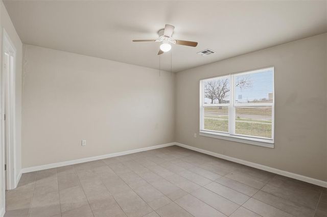 1300 NE 10th Street, Oklahoma City, OK 73117